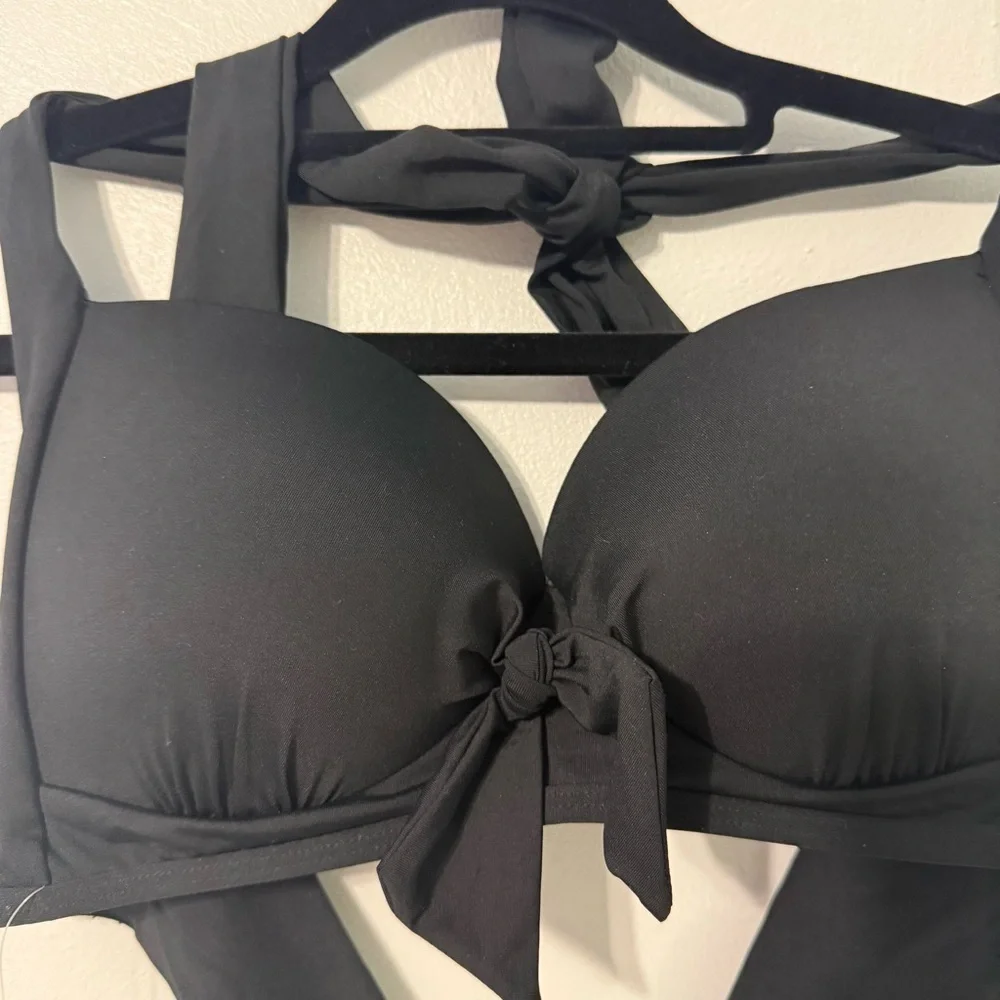 Liz Claiborne Black Bikini Top swim suit bathing suit new with tags - Picture 4 of 5